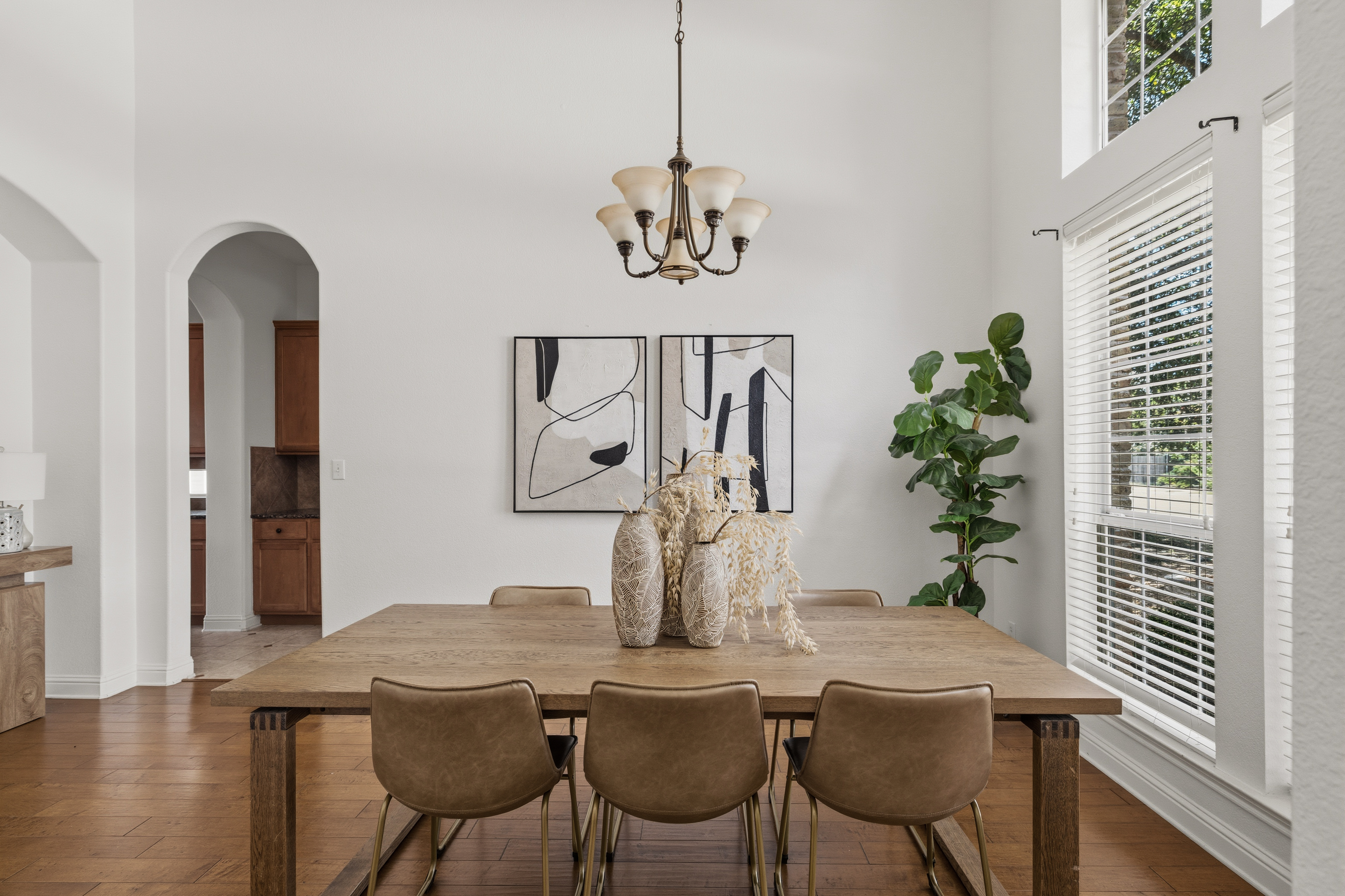  Elegant Luxury Backing to Pristine Greenbelt with Hill Country Views - 物件實景