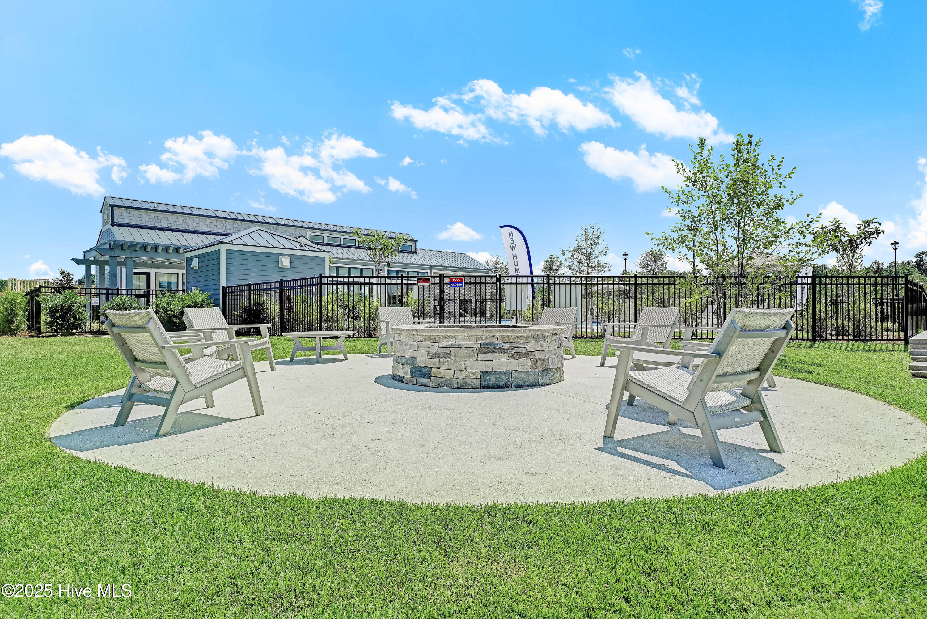 Wilmington, North Carolina, 28411, United States, 4 Bedrooms Bedrooms, ,4 BathroomsBathrooms,Residential,For Sale,1991121