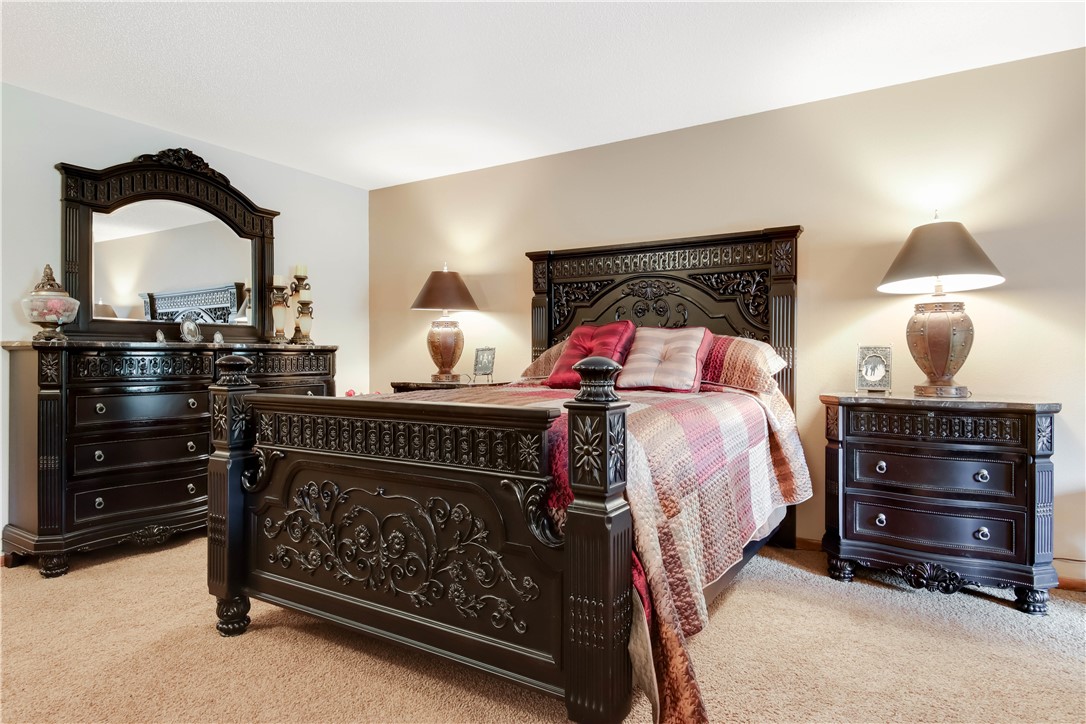 Cadott, Wisconsin, 54727, United States, 1 Bedroom Bedrooms, ,2 BathroomsBathrooms,Residential,For Sale,1938756