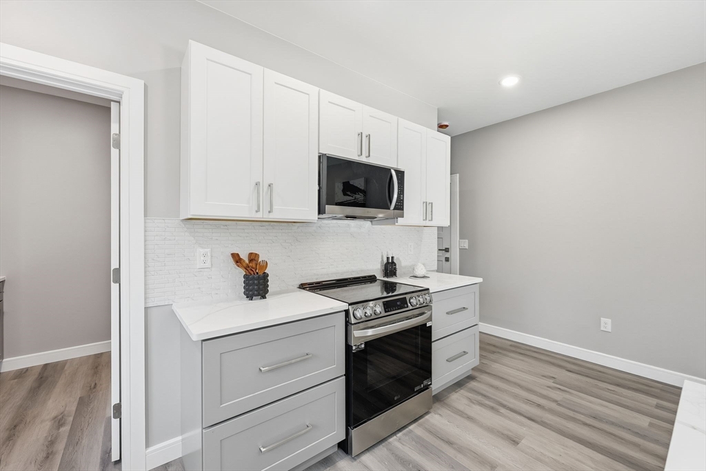 Holyoke, Massachusetts, 01040, United States, 3 Bedrooms Bedrooms, ,3 BathroomsBathrooms,Residential,For Sale,2003415