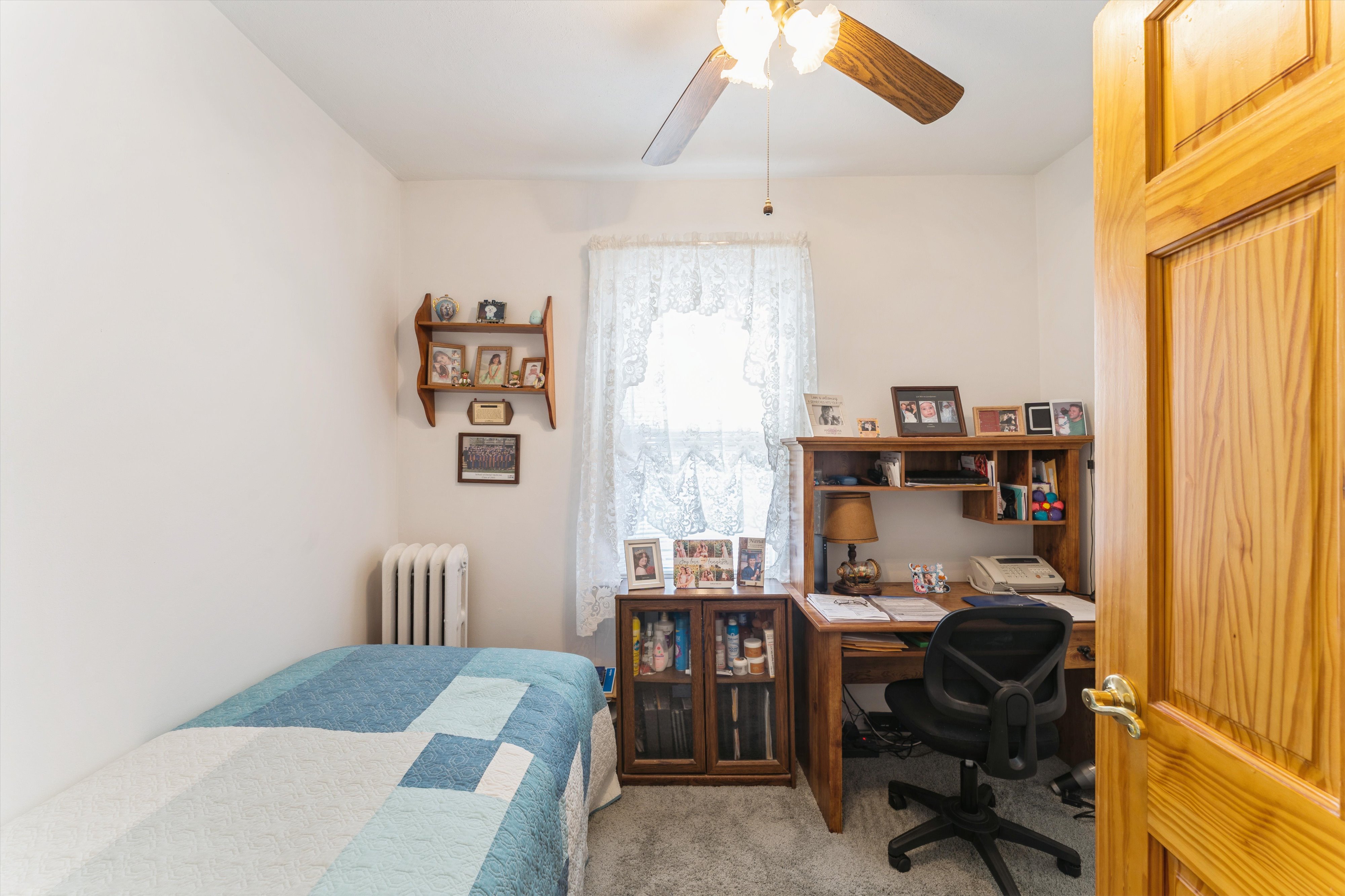 Bayside, New York, 11361, United States, 2 Bedrooms Bedrooms, ,2 BathroomsBathrooms,Residential,For Sale,1988869