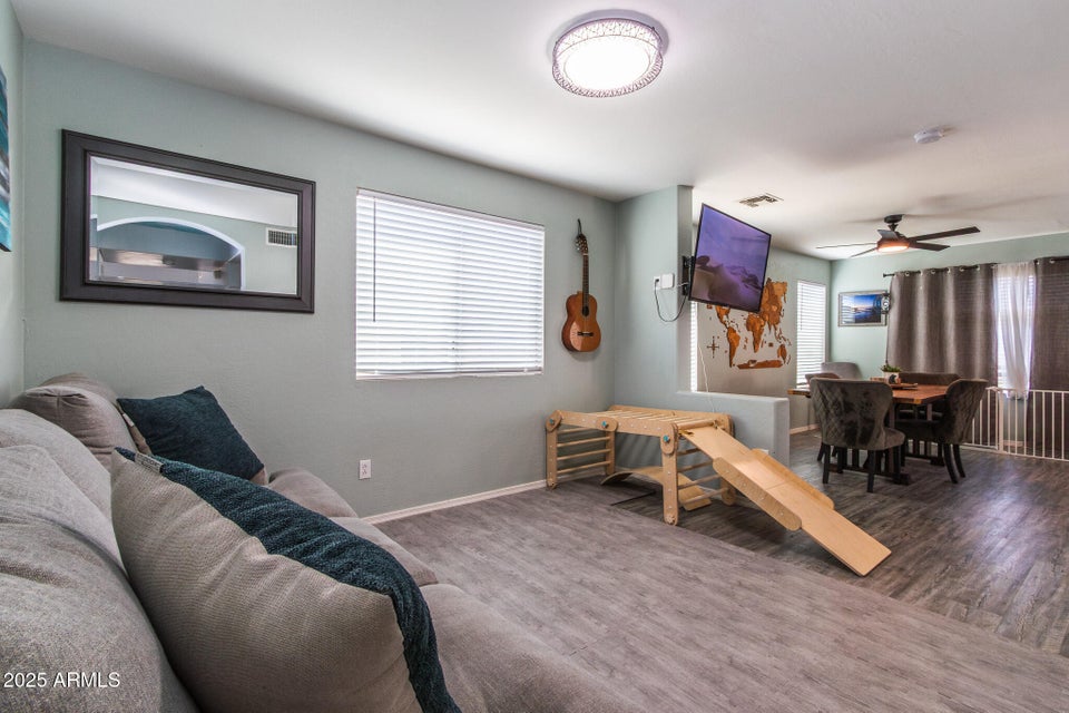 Litchfield Park, Arizona, 85340, United States, 4 Bedrooms Bedrooms, ,2 BathroomsBathrooms,Residential,For Sale,1878994