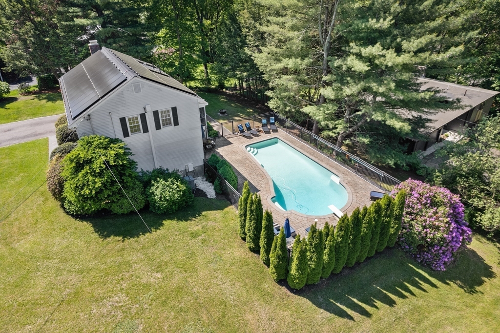 Framingham, Massachusetts, 01701, United States, 4 Bedrooms Bedrooms, ,3 BathroomsBathrooms,Residential,For Sale,1988124