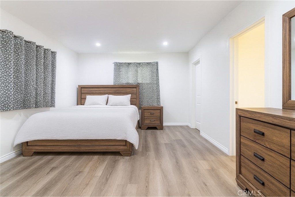 Winnetka, California, 91306, United States, 3 Bedrooms Bedrooms, ,2 BathroomsBathrooms,Residential,For Sale,1983505