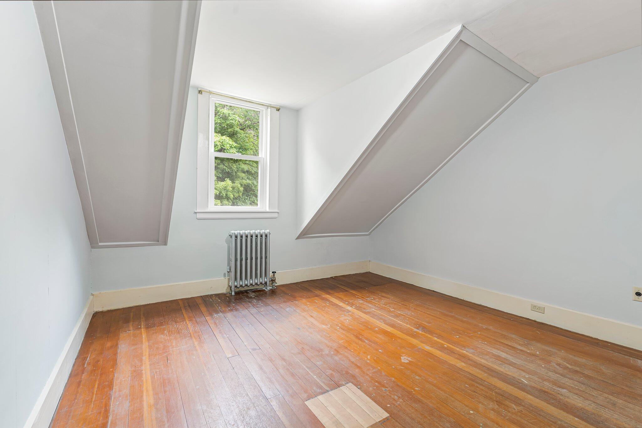 Limerick, Maine, 04048, United States, 4 Bedrooms Bedrooms, ,2 BathroomsBathrooms,Residential,For Sale,1916367