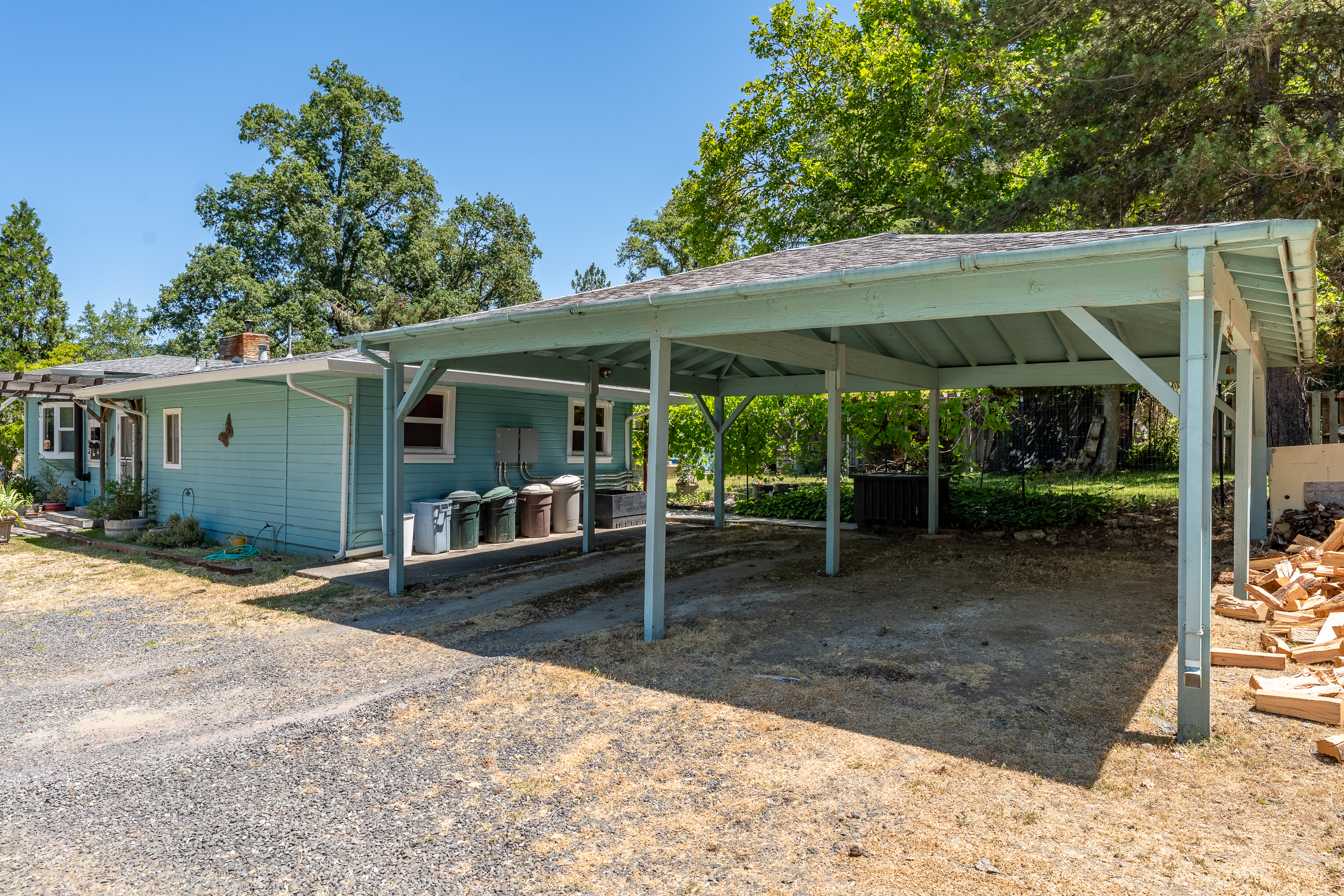 Willits, California, 95490, United States, 3 Bedrooms Bedrooms, ,2 BathroomsBathrooms,Residential,For Sale,1883434