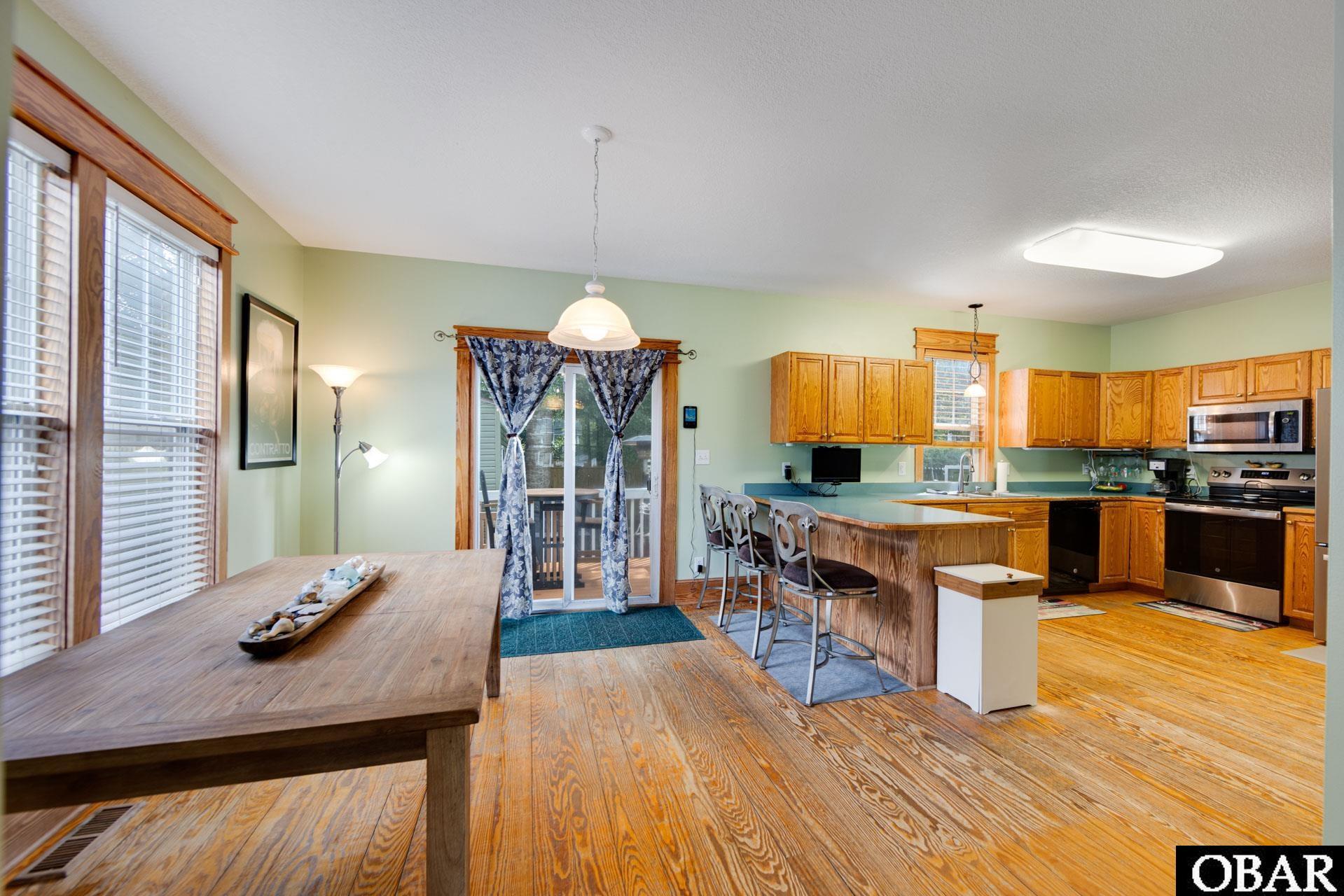Manteo, North Carolina, 27954, United States, 3 Bedrooms Bedrooms, ,3 BathroomsBathrooms,Residential,For Sale,1939590
