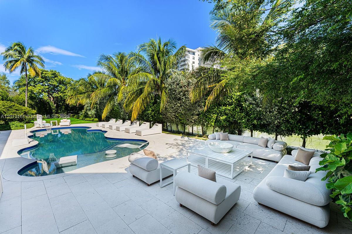 Miami Beach, Florida, 33140, United States, 9 Bedrooms Bedrooms, ,9 BathroomsBathrooms,Residential,For Sale,1993425