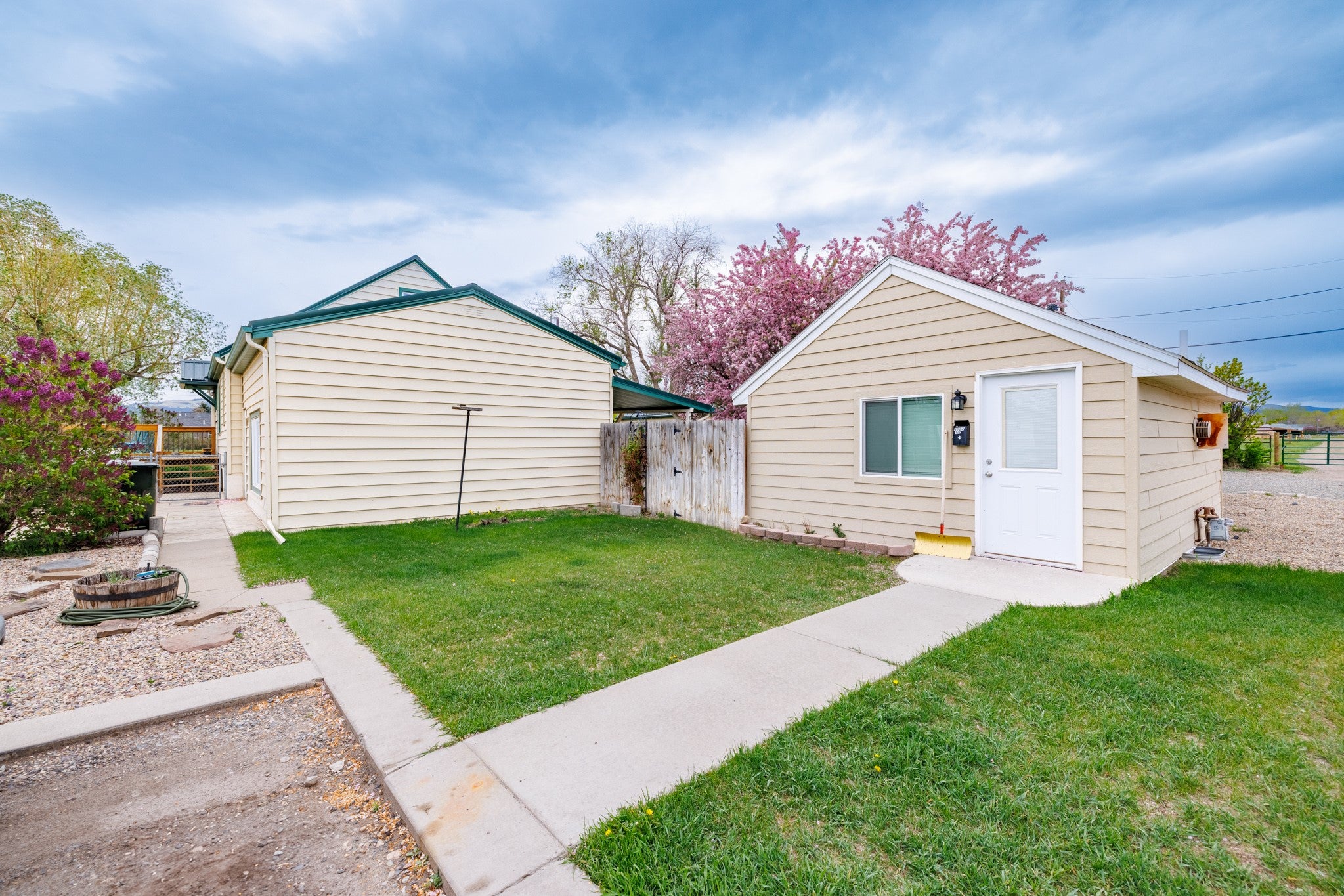 Helena, Montana, 59602, United States, 3 Bedrooms Bedrooms, ,2 BathroomsBathrooms,Residential,For Sale,1837520