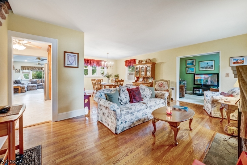 Elizabeth City, New Jersey, 07208, United States, 3 Bedrooms Bedrooms, ,2 BathroomsBathrooms,Residential,For Sale,1926439
