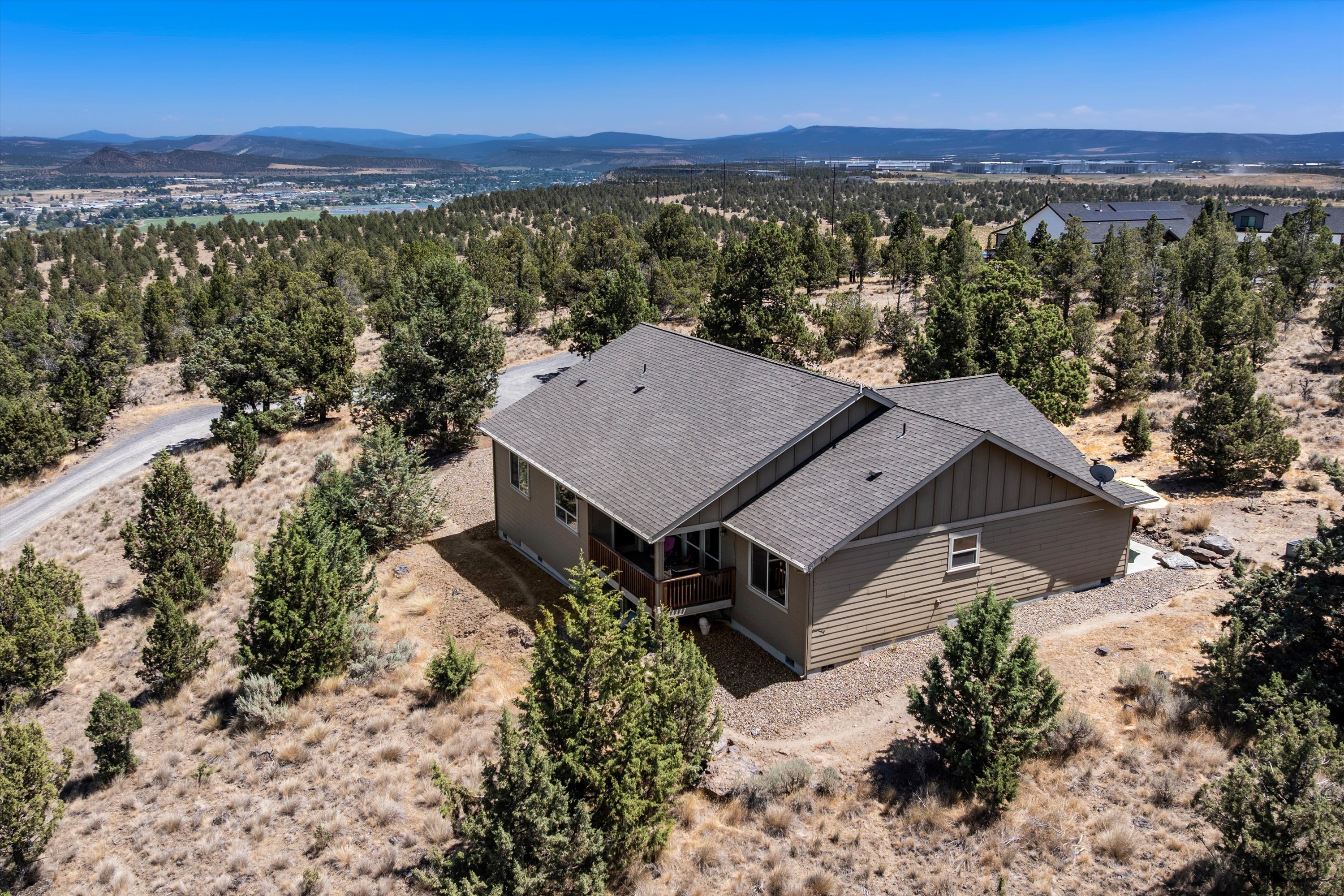 Prineville, Oregon, 97754, United States, 3 Bedrooms Bedrooms, ,2 BathroomsBathrooms,Residential,For Sale,1903367