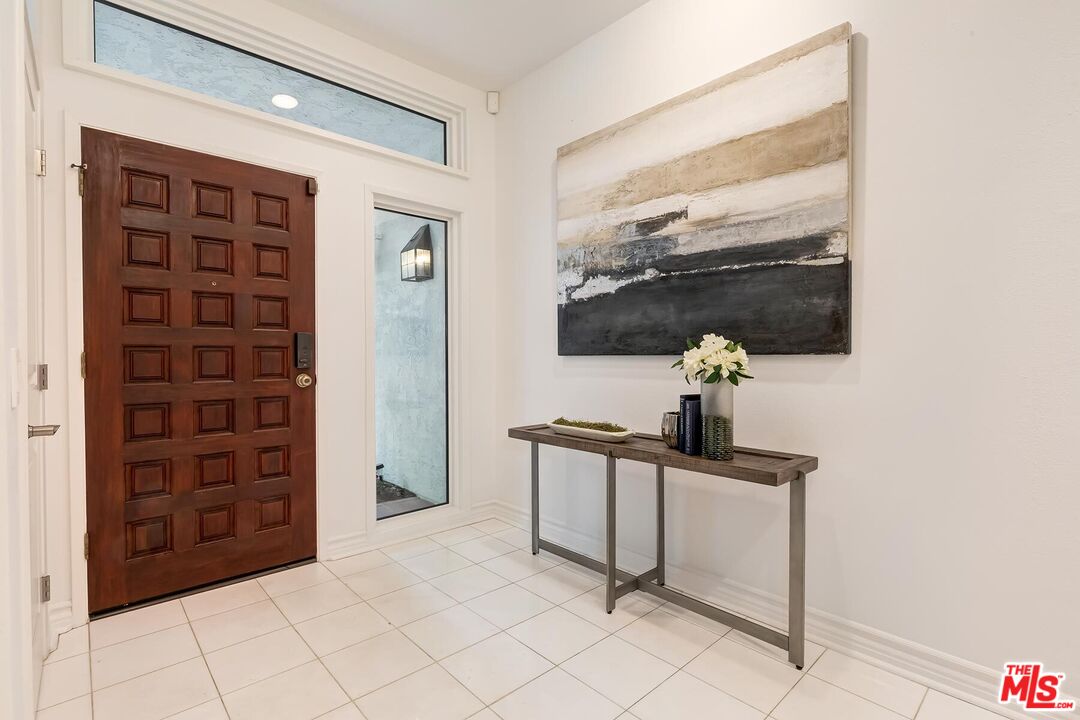 Pacific Palisades, California, 90272, United States, 3 Bedrooms Bedrooms, ,4 BathroomsBathrooms,Residential,For Sale,1993349