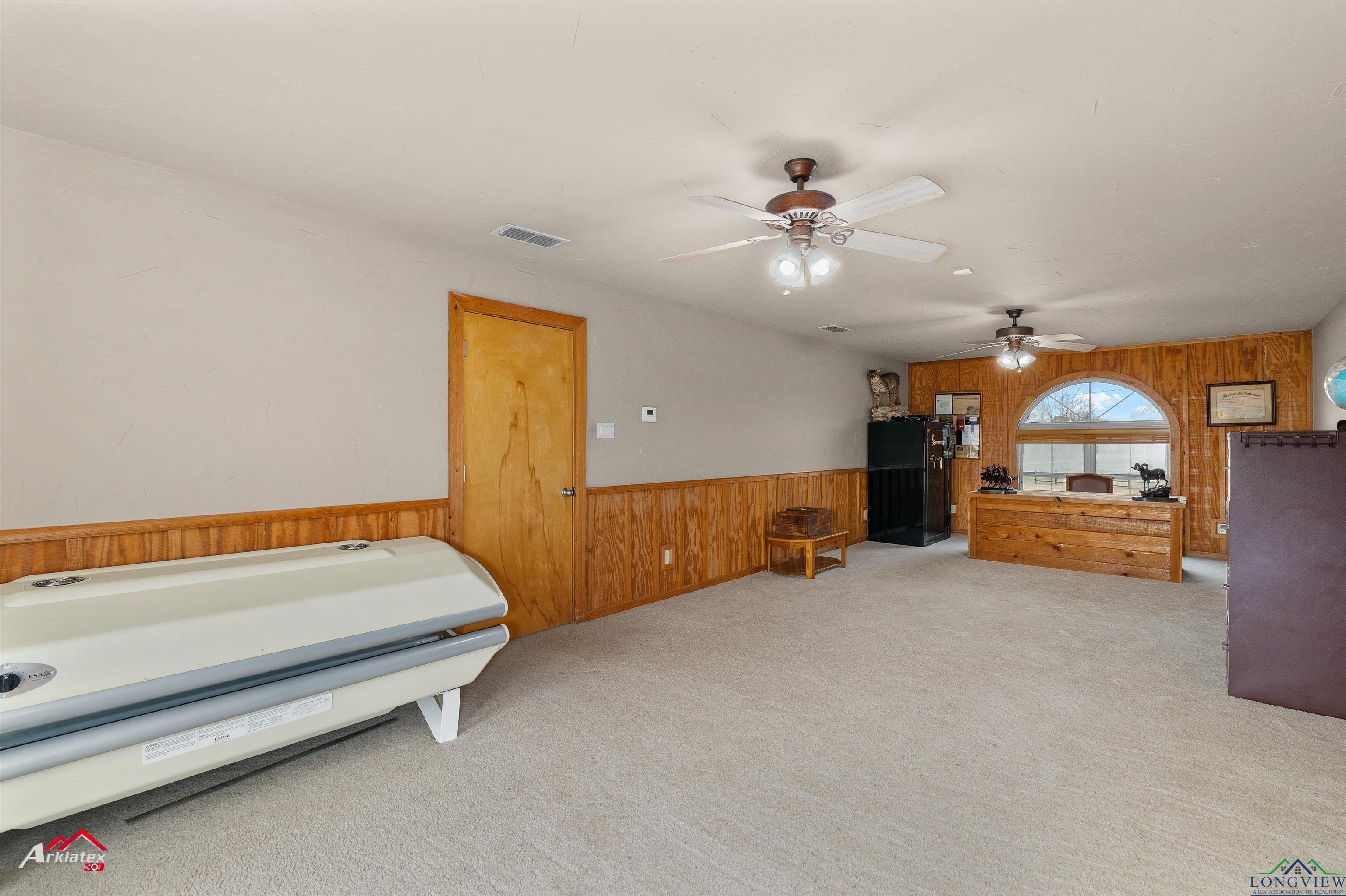 Marshall, Texas, 75672-4947, United States, 3 Bedrooms Bedrooms, ,4 BathroomsBathrooms,Residential,For Sale,1982293