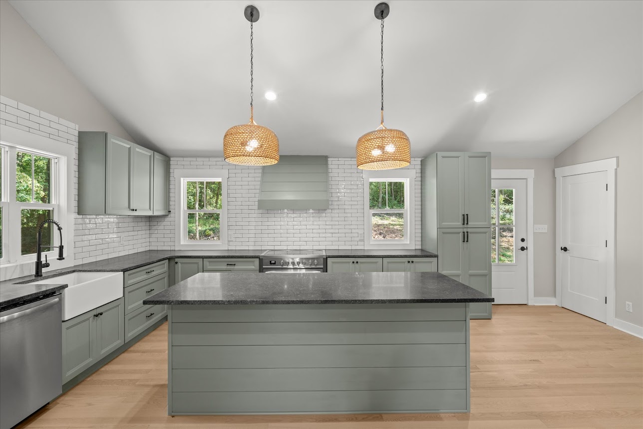 Carrollton, Georgia, 30116, United States, 4 Bedrooms Bedrooms, ,3 BathroomsBathrooms,Residential,For Sale,2005638