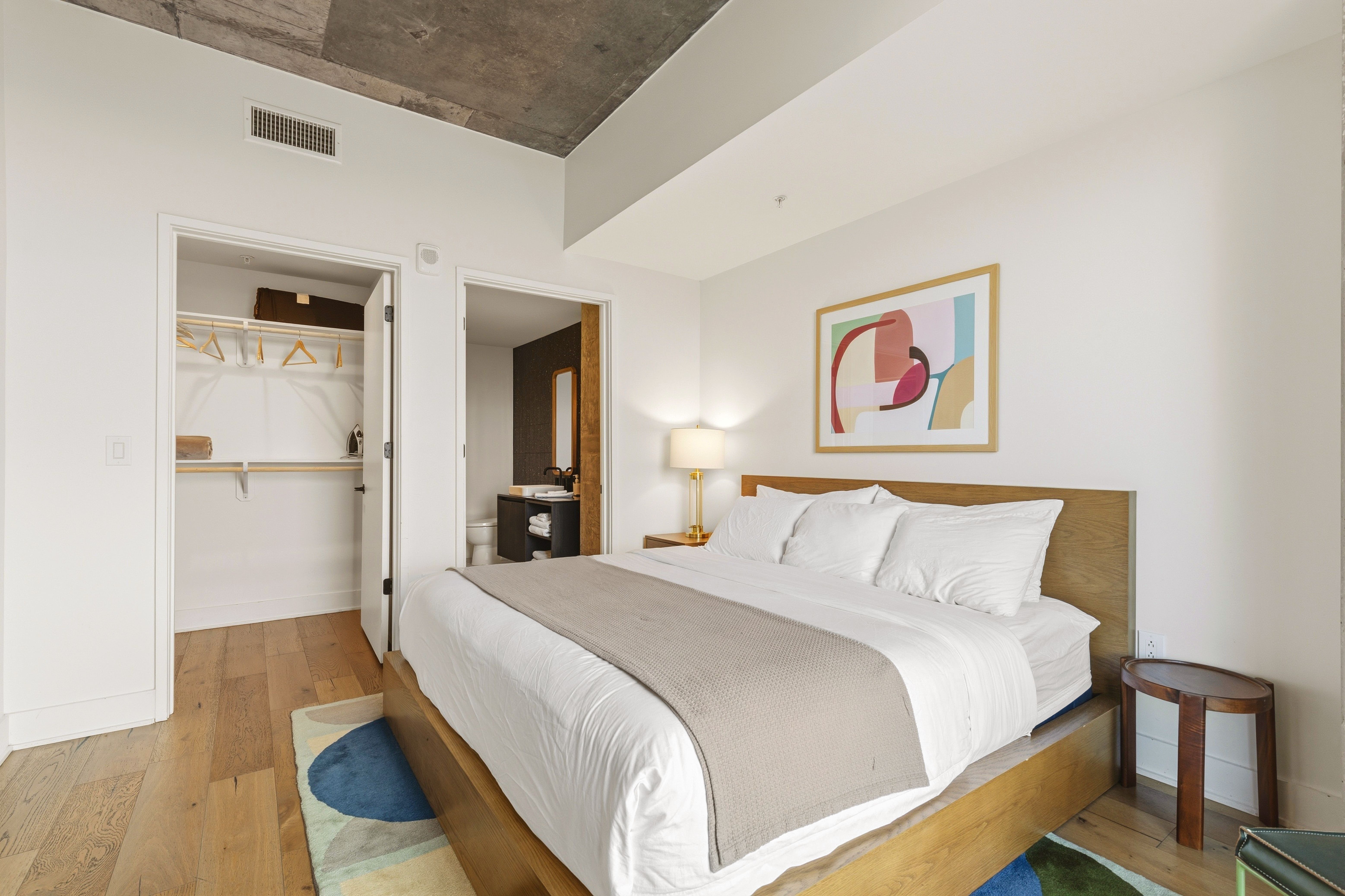  Luxury Rainey Street District Condo with Lake Views - 物件實景