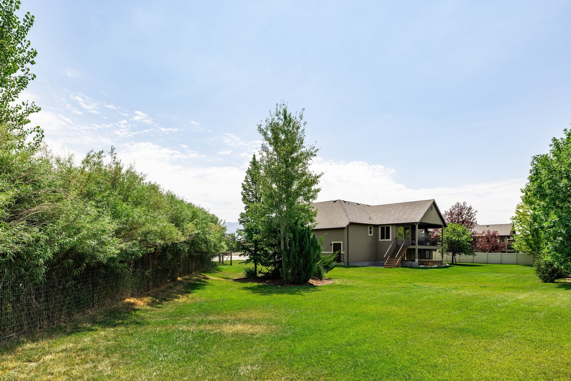  Luxury Custom Rambler on .86 Acre Park Like Setting and Extensive Mountain Views - 物件實景