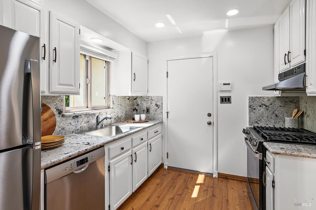 San Rafael, California, 94903, United States, 3 Bedrooms Bedrooms, ,1 BathroomBathrooms,Residential,For Sale,1916835
