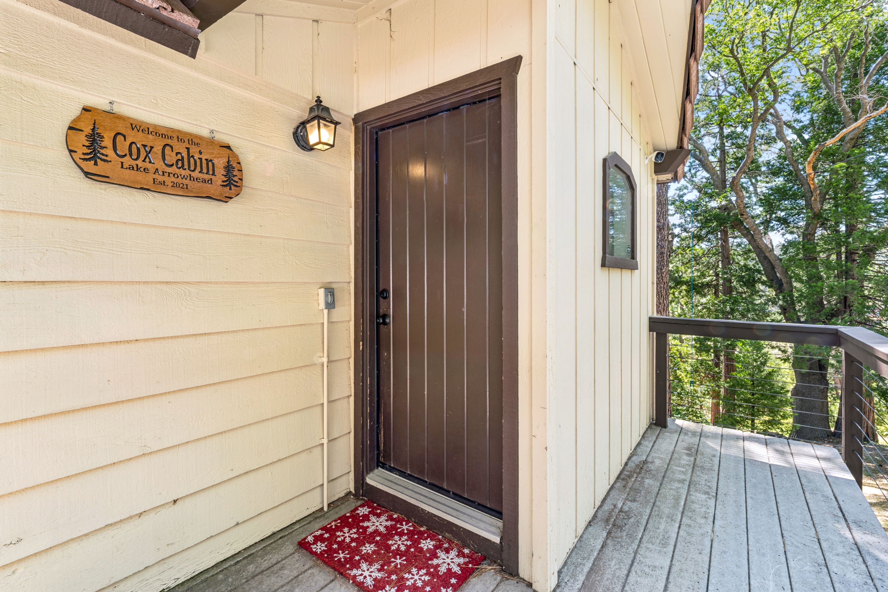  686 Grass Valley Road, Lake Arrowhead, CA 92352 - 物件實景