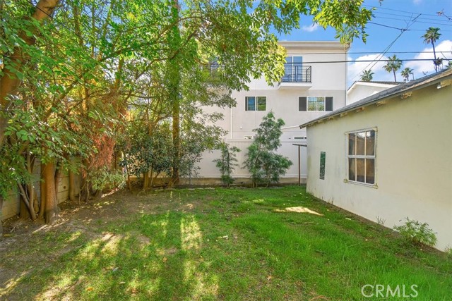 Van Nuys, California, 91401, United States, 3 Bedrooms Bedrooms, ,1 BathroomBathrooms,Residential,For Sale,2005307