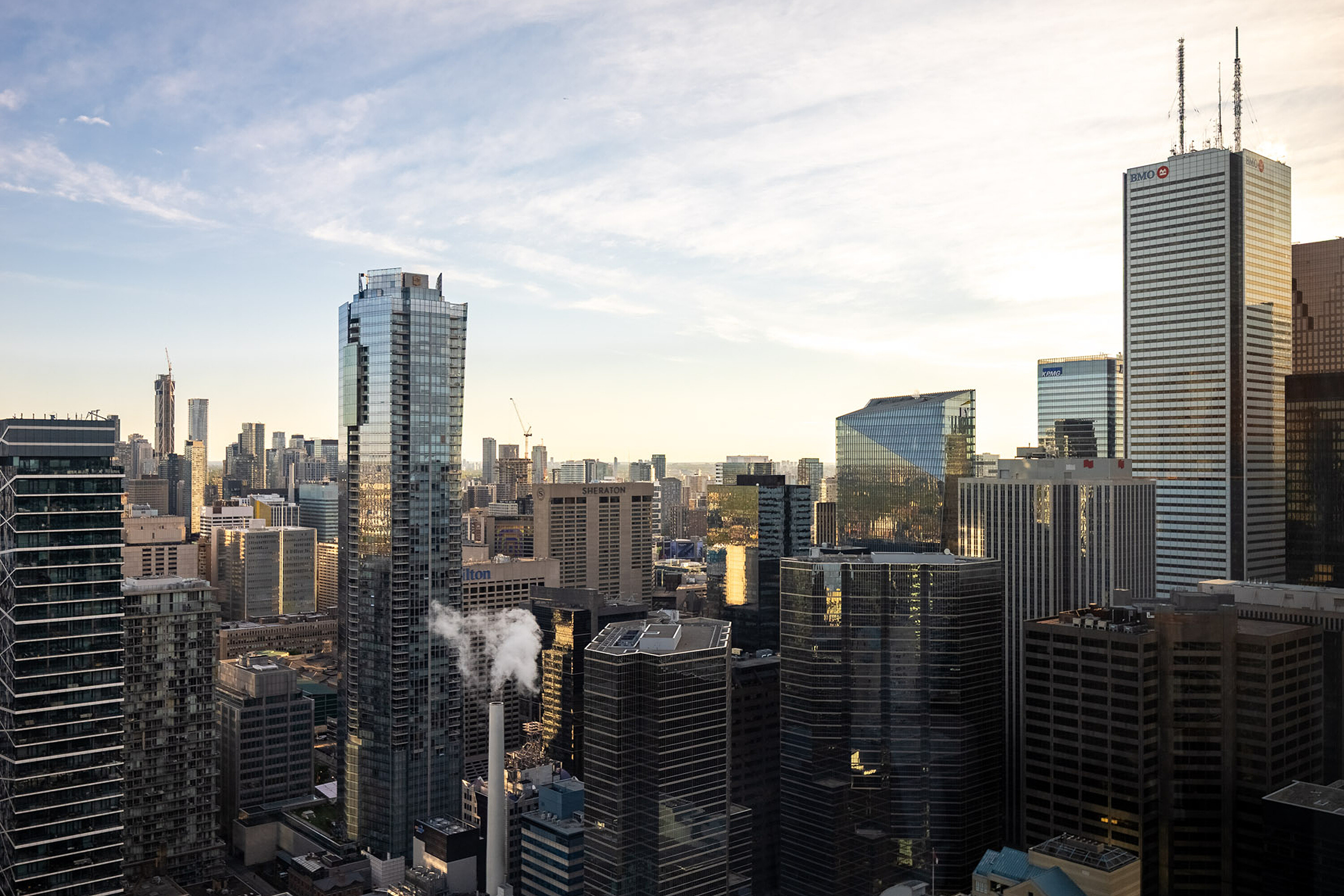  Fully Furnished Two Bedroom - 物件實景