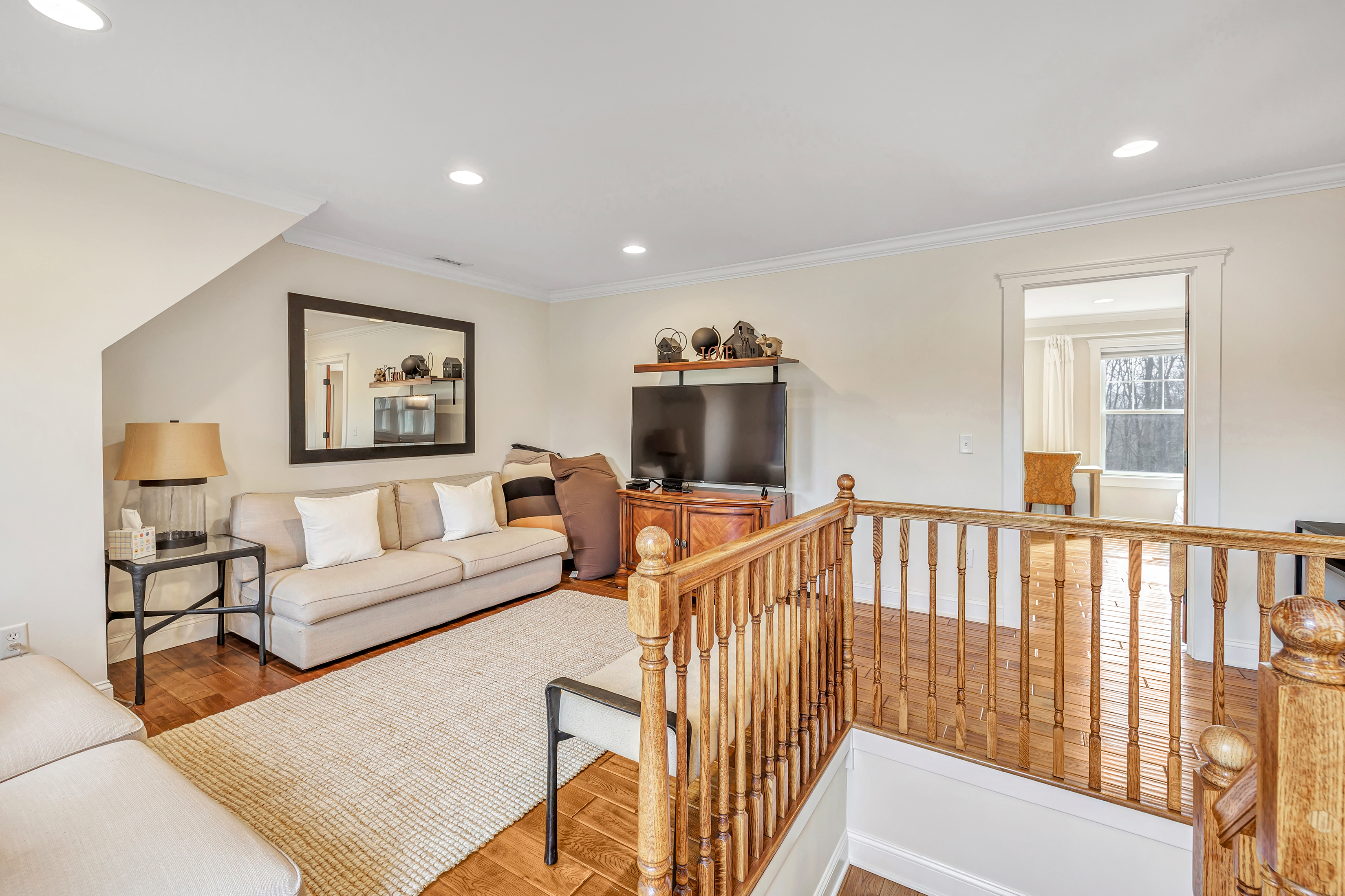 Danbury, Connecticut, 06811, United States, 10 Bedrooms Bedrooms, ,5 BathroomsBathrooms,Residential,For Sale,1992409