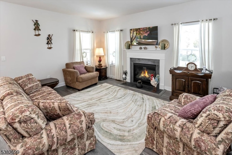 Mansfield Twp., New Jersey, 07865, United States, 2 Bedrooms Bedrooms, ,2 BathroomsBathrooms,Residential,For Sale,1938637