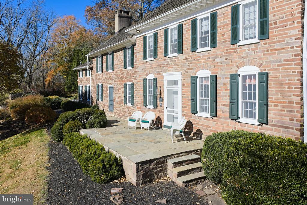 Newtown, Pennsylvania, 18940, United States, 4 Bedrooms Bedrooms, ,4 BathroomsBathrooms,Residential,For Sale,1995554