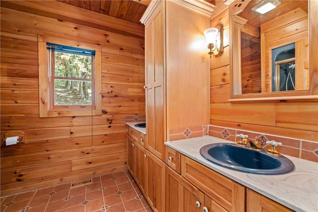 Clayton, Georgia, 30525, United States, 3 Bedrooms Bedrooms, ,3 BathroomsBathrooms,Residential,For Sale,1962325