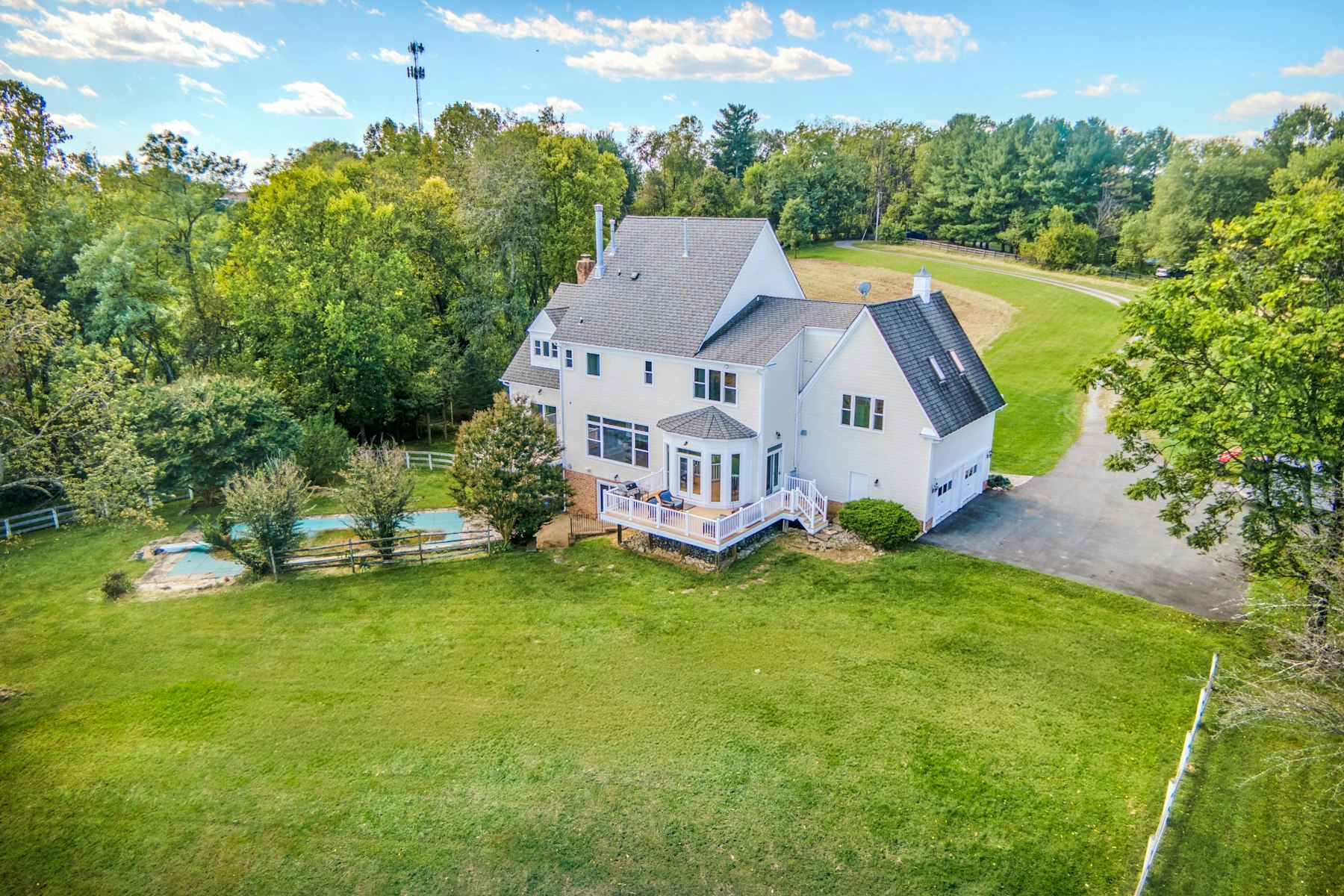  15018 Clover Hill Road, Waterford, VA 20197 - 物件實景