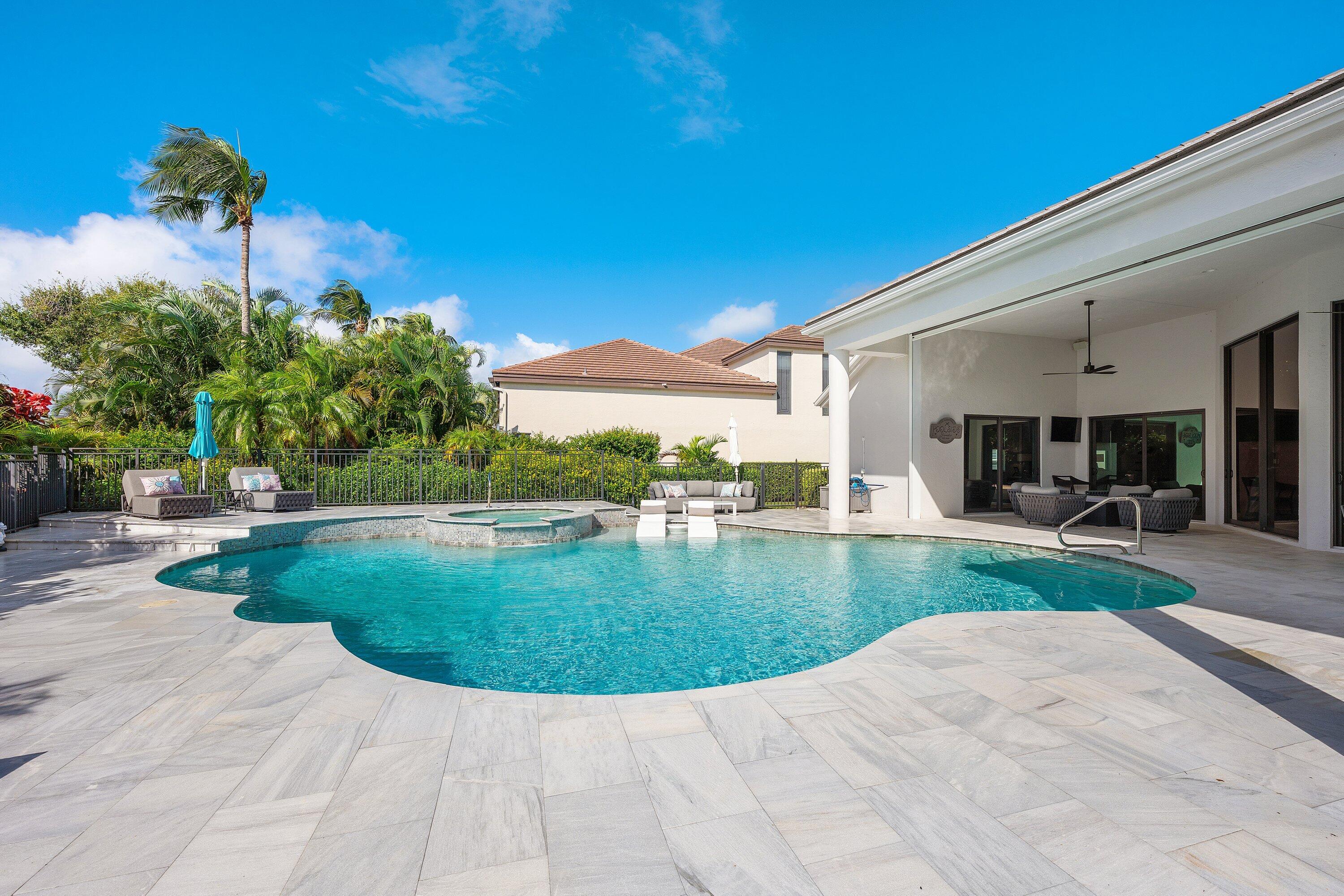 Boca Raton, Florida, 33487, United States, 5 Bedrooms Bedrooms, ,5 BathroomsBathrooms,Residential,For Sale,1995624