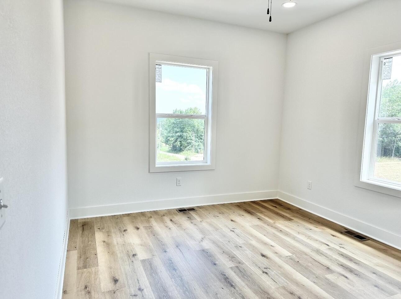 Shell Knob, Missouri, 65747, United States, 5 Bedrooms Bedrooms, ,3 BathroomsBathrooms,Residential,For Sale,1982122