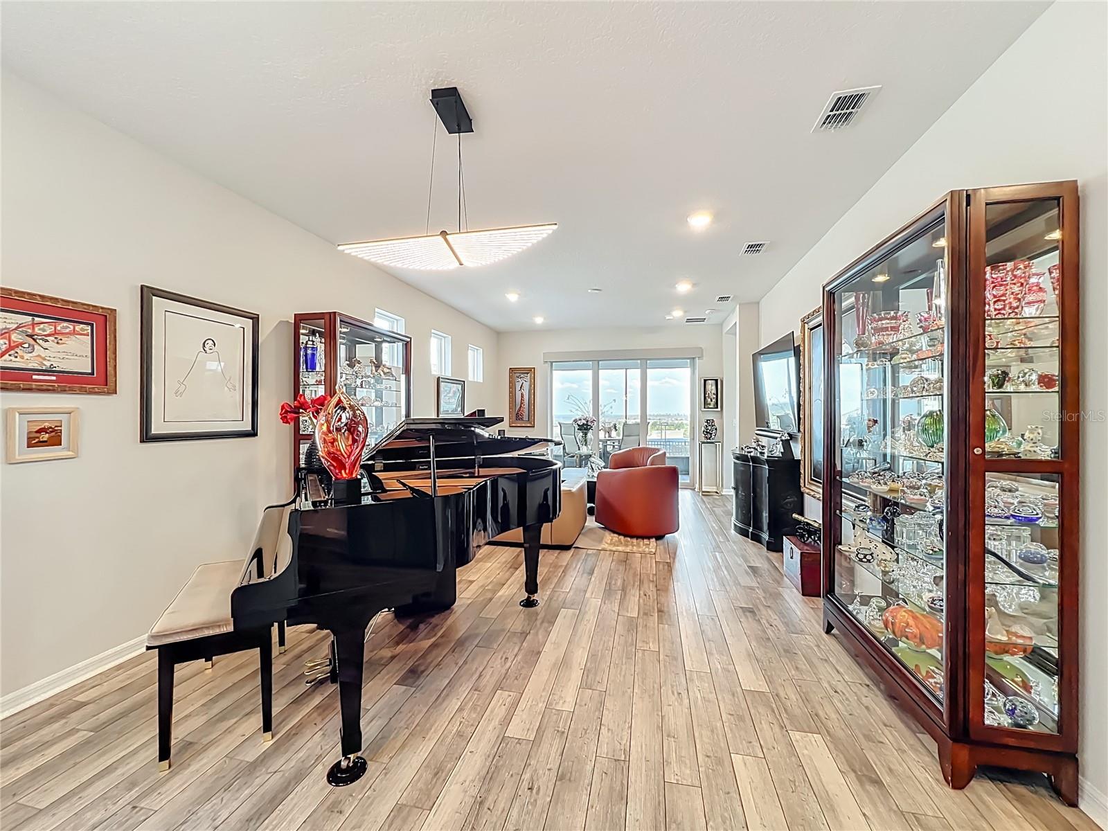 MINNEOLA, Florida, 34715, United States, 3 Bedrooms Bedrooms, ,2 BathroomsBathrooms,Residential,For Sale,2010433