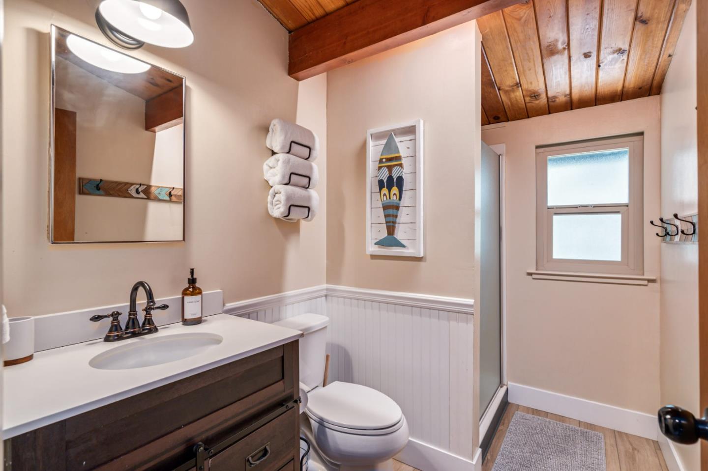 Groveland, California, 95321, United States, 2 Bedrooms Bedrooms, ,3 BathroomsBathrooms,Residential,For Sale,1962373