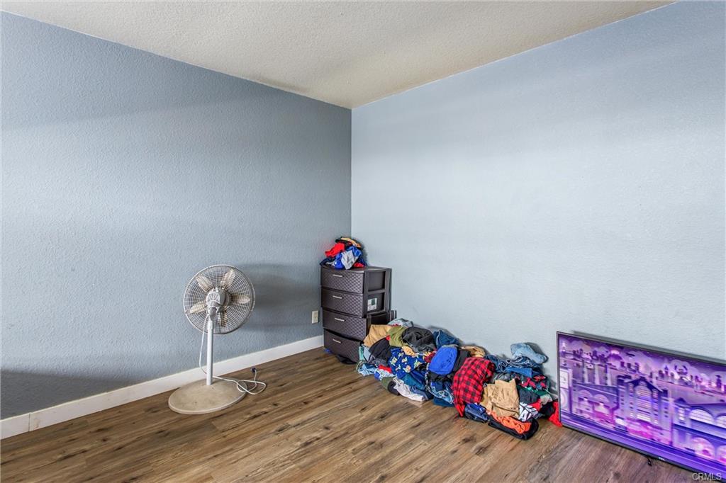 Fontana, California, 92337, United States, 5 Bedrooms Bedrooms, ,3 BathroomsBathrooms,Residential,For Sale,1921892