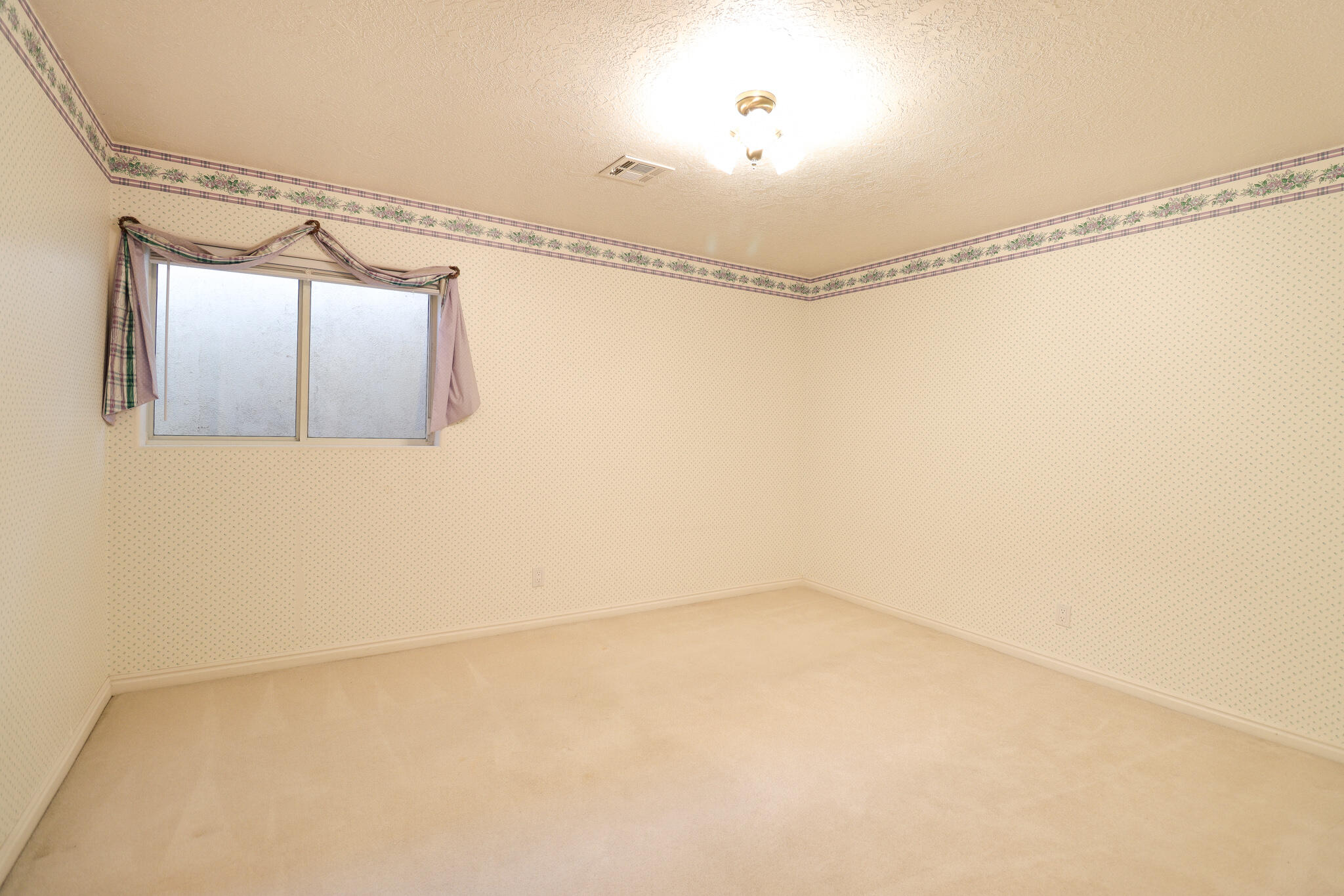 St George, Utah, 84790, United States, 6 Bedrooms Bedrooms, ,Residential,For Sale,1839961