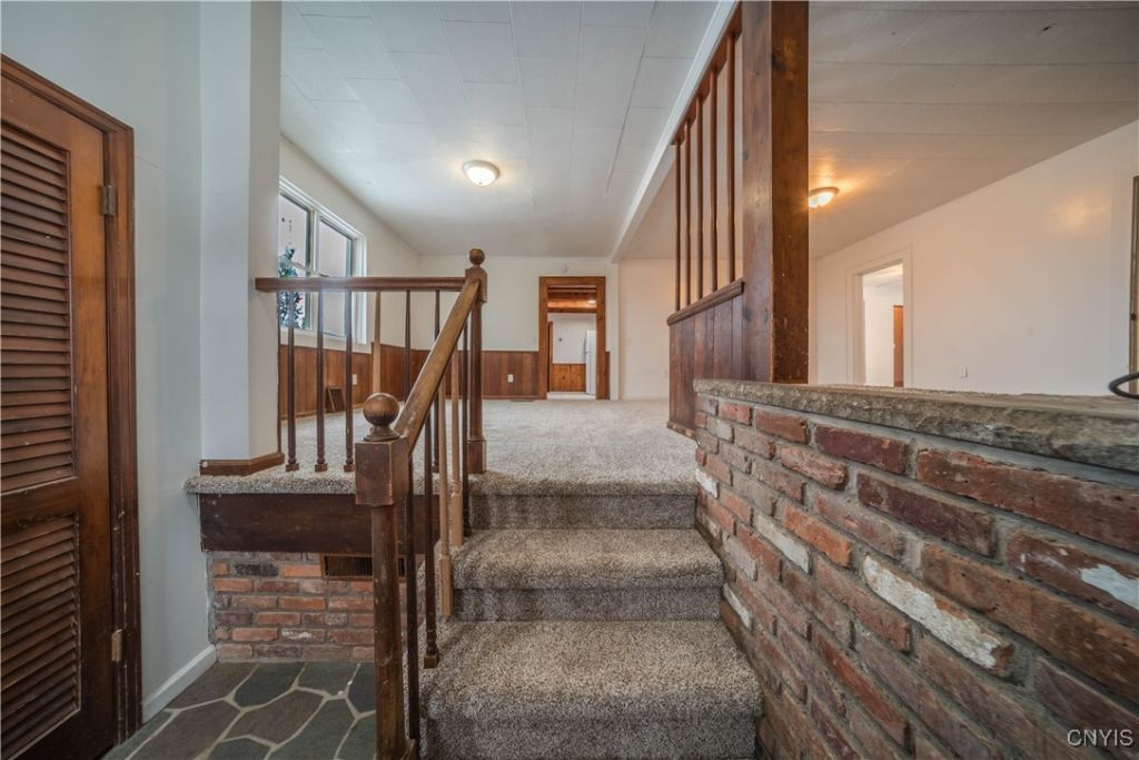 Pompey, New York, 13084, United States, 5 Bedrooms Bedrooms, ,2 BathroomsBathrooms,Residential,For Sale,1993406