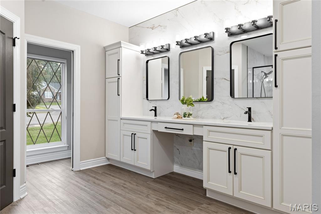 Weldon Spring, Missouri, 63304, United States, 3 Bedrooms Bedrooms, ,3 BathroomsBathrooms,Residential,For Sale,1989654