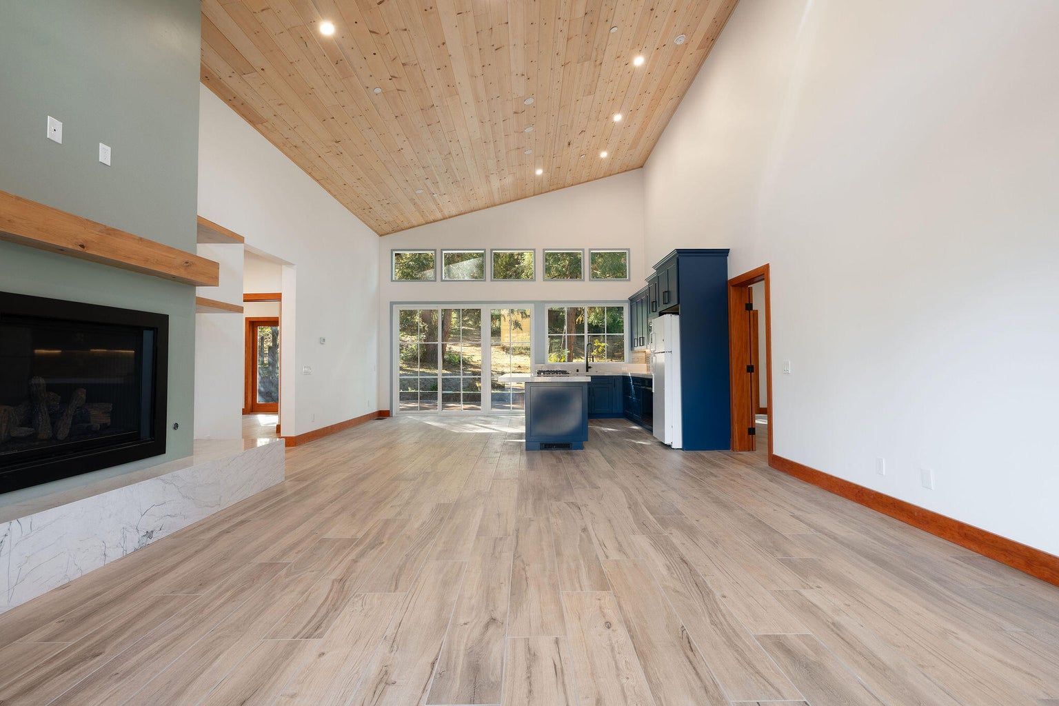 Idyllwild, California, 92549, United States, 3 Bedrooms Bedrooms, ,2 BathroomsBathrooms,Residential,For Sale,1974453