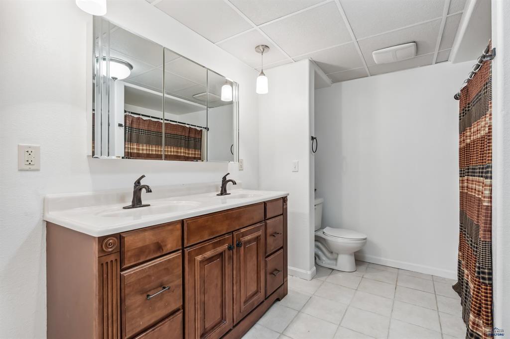 Rapid City, South Dakota, 57702, United States, 4 Bedrooms Bedrooms, ,2 BathroomsBathrooms,Residential,For Sale,1878563
