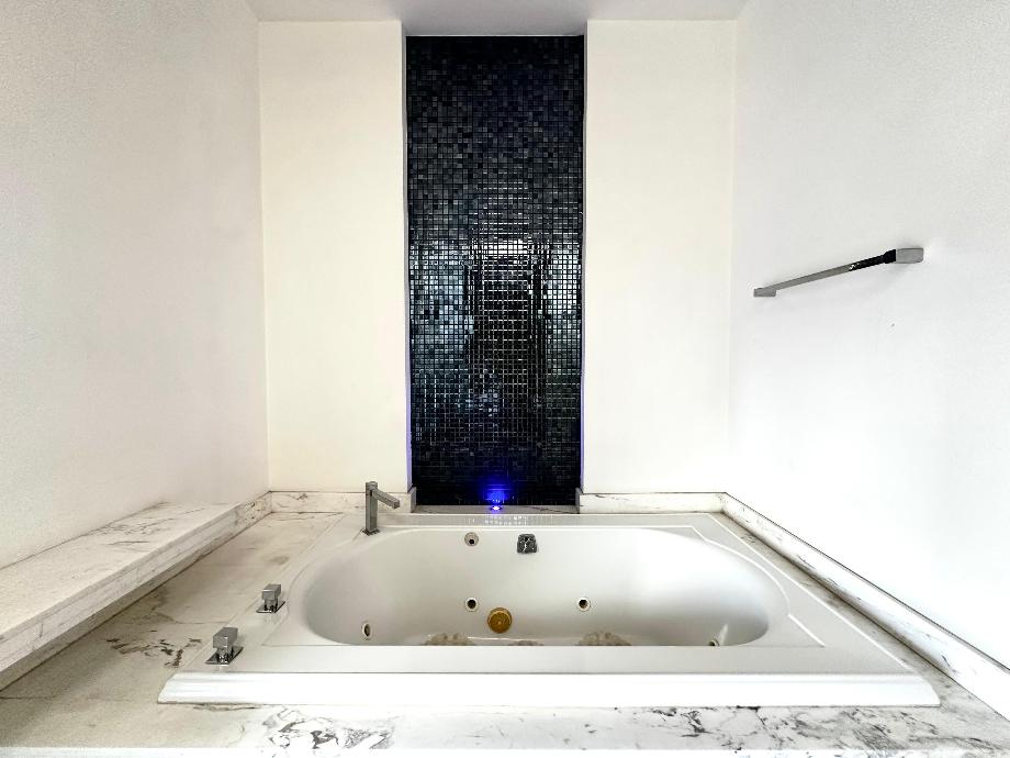 Zapopan, Jalisco, 45116, Mexico, 4 Bedrooms Bedrooms, ,6 BathroomsBathrooms,Residential,For Sale,1918860