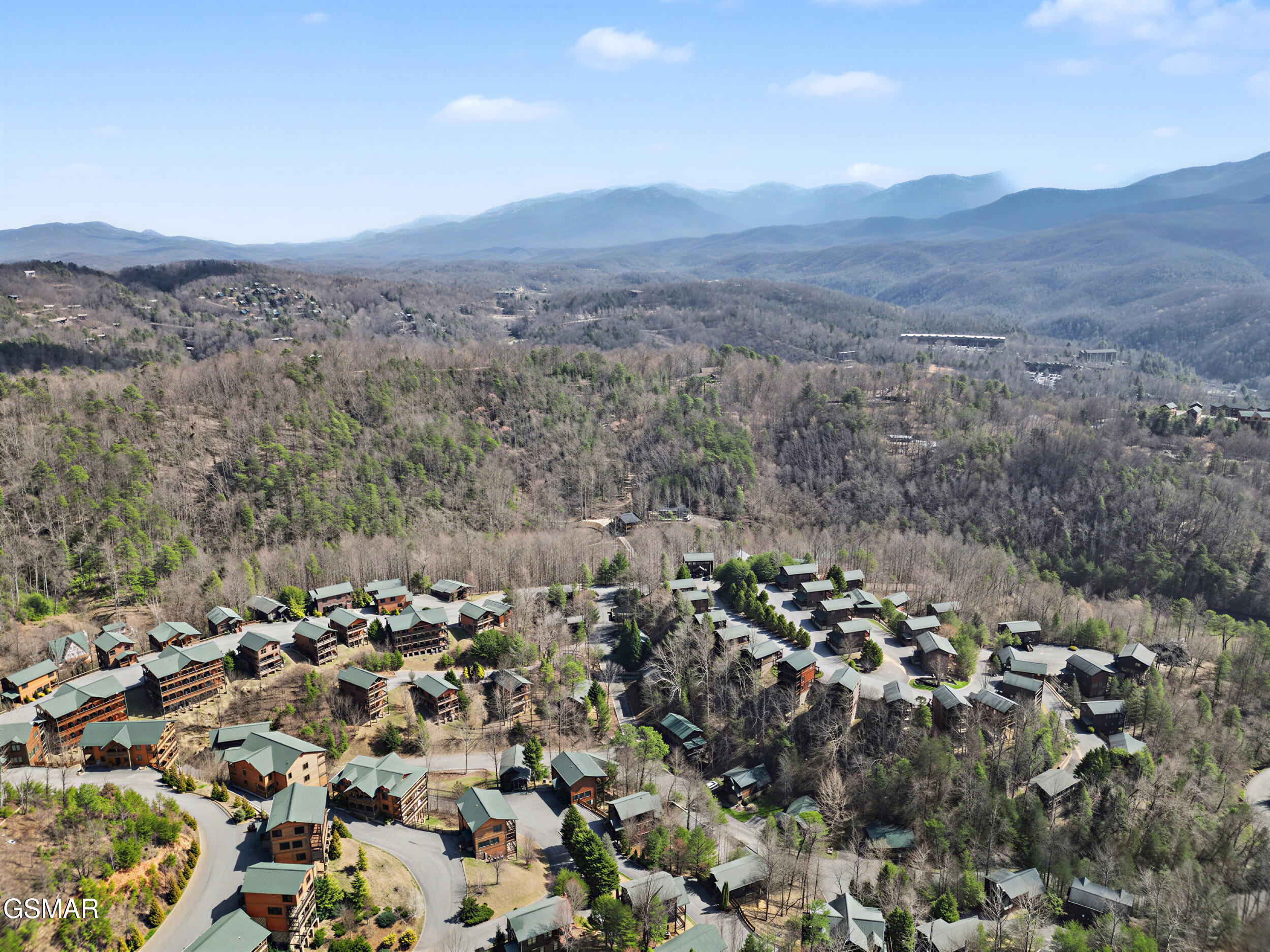 Gatlinburg, Tennessee, 37738, United States, 2 Bedrooms Bedrooms, ,3 BathroomsBathrooms,Residential,For Sale,2024380