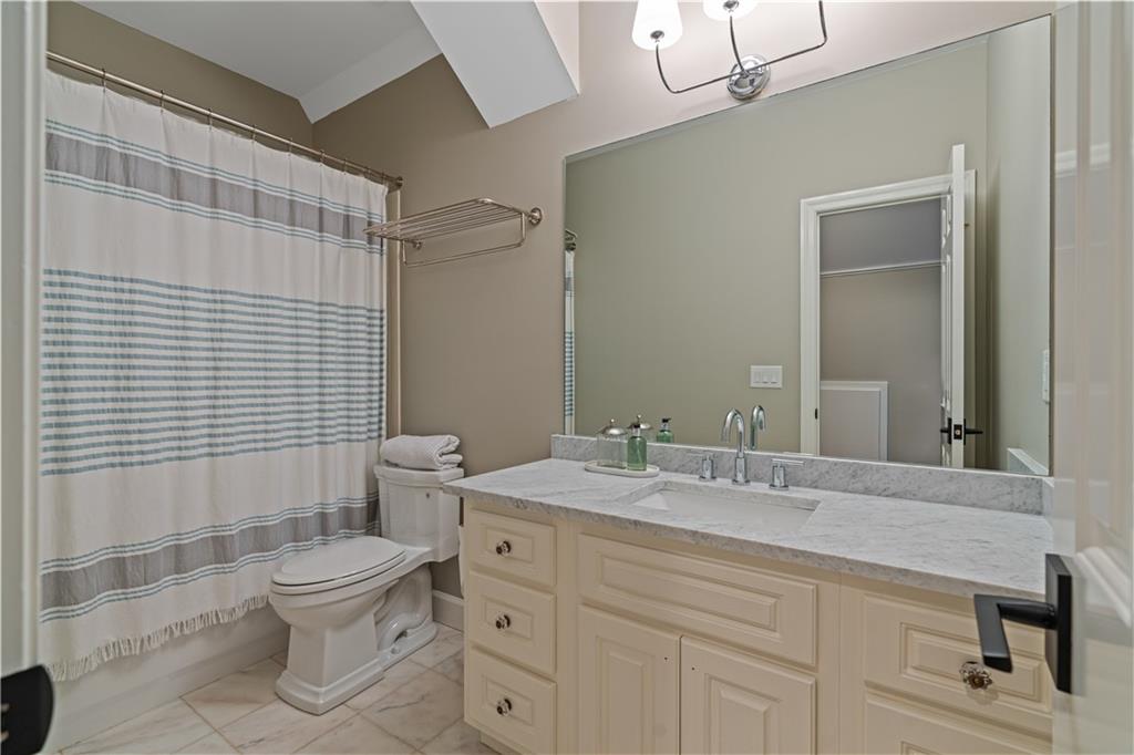 Suwanee, Georgia, 30024, United States, 5 Bedrooms Bedrooms, ,6 BathroomsBathrooms,Residential,For Sale,1822969