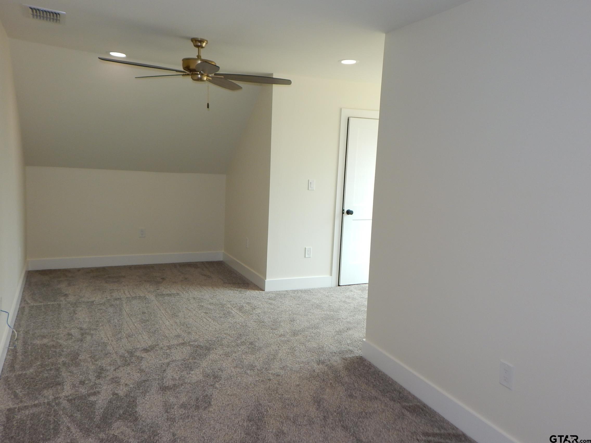 Gilmer, Texas, 75645, United States, 5 Bedrooms Bedrooms, ,3 BathroomsBathrooms,Residential,For Sale,1759847