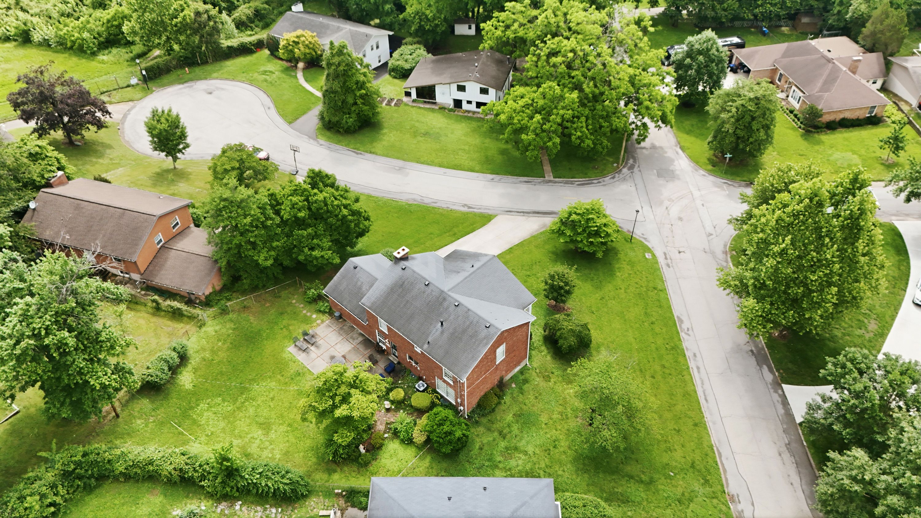  1719 Sutherland Drive, Louisville, KY 40205 - 物件實景