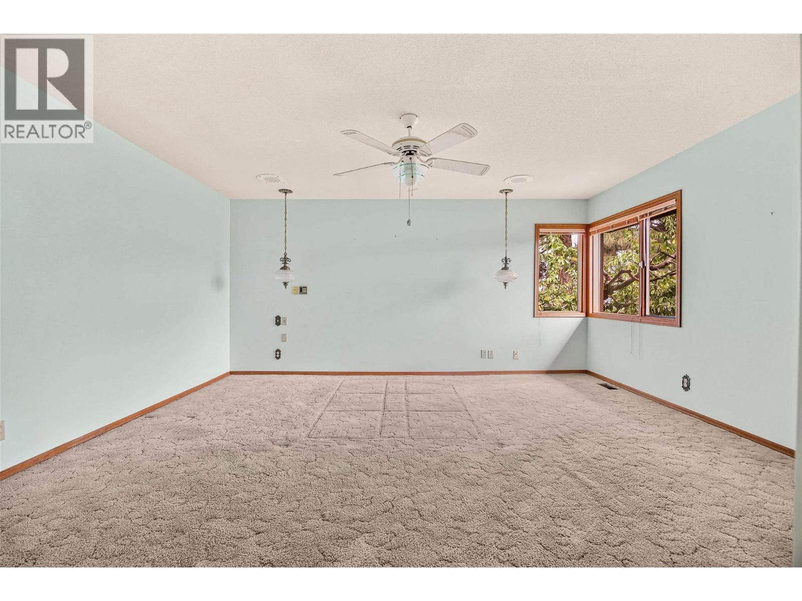 KELOWNA, British Columbia, V1V 1J5, CA, 2 Bedrooms Bedrooms, ,2 BathroomsBathrooms,Residential,For Sale,1948319