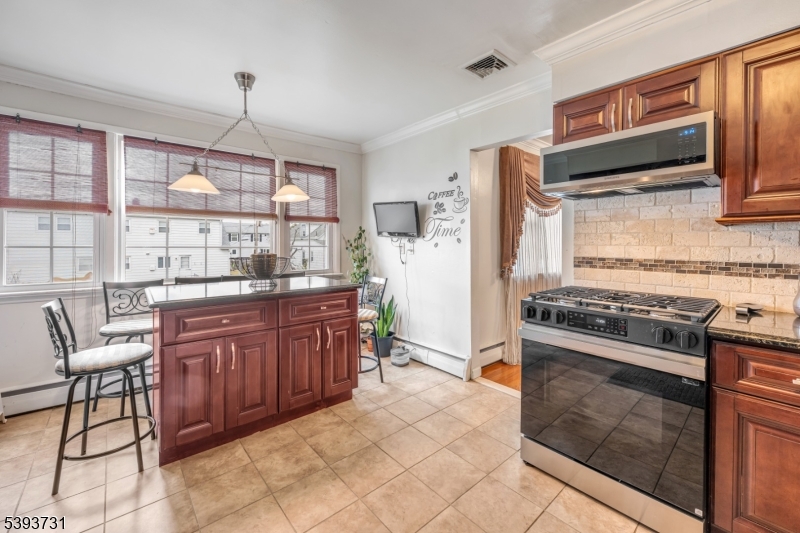 Woodland Park, New Jersey, 07424, United States, 3 Bedrooms Bedrooms, ,3 BathroomsBathrooms,Residential,For Sale,1984808