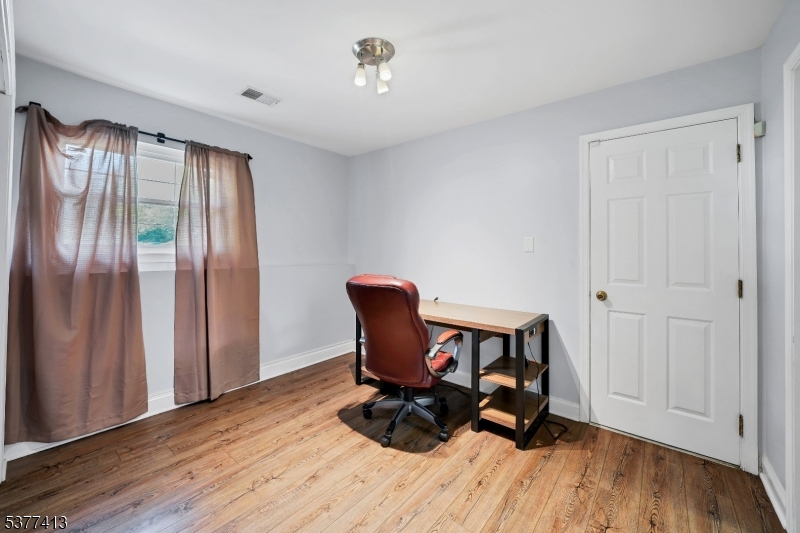 Raritan Twp., New Jersey, 08822, United States, 4 Bedrooms Bedrooms, ,3 BathroomsBathrooms,Residential,For Sale,1911305