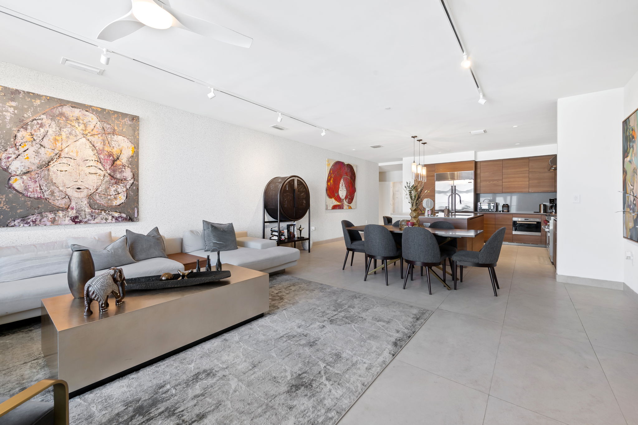  3581 E Glencoe Street, Miami, FL, 33133 - 物件實景