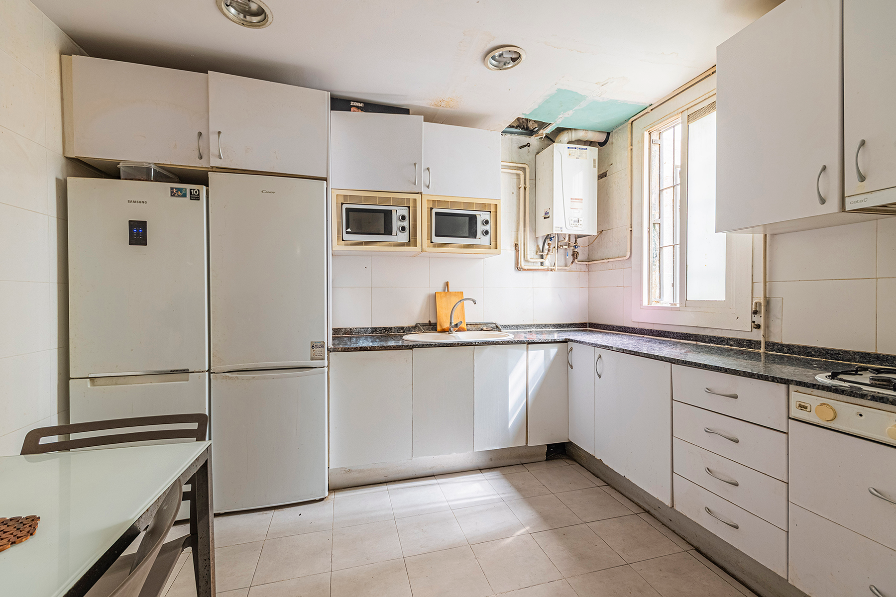  Large 242 m2 property with lots of character in the Gothic area - 物件實景