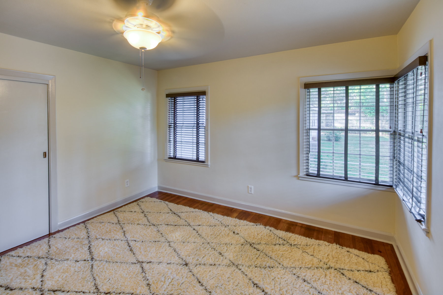  Move-In Ready in Popular Sylvan Terrace Neighborhood - 物件實景